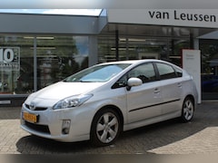 Toyota Prius - 1.8 HYBRID DYNAMIC BUSINESS KEYLESS PARK-SENSOREN 17"LMV NAVI CRUISE CAMERA