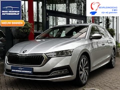 Skoda Octavia Combi - 1.4 TSI iV PHEV Business Edition AUTOMAAT | Wegklapb. Trekhaak | Navi | ECC | PDC | Cruise