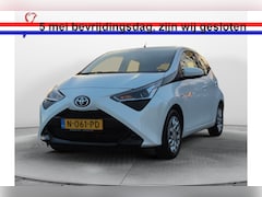 Toyota Aygo - 1.0 VVT-i x-play (73 PK) 1e-Eig. & Keurig-Onderh. BOVAG-Garantie. NL-Auto. Navigatie/Apple