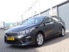 Kia Cee'd Sportswagon - Ceed 1.0 T-GDi DynamicLine 6-Bak, Navigatie, Camera, Bedienbaar Stuur, LM-Velgen, Airco/EC