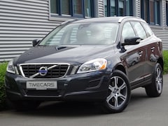 Volvo XC60 - 2.0 D4 5-Cilinder Geartronic Summum Pano Xenon