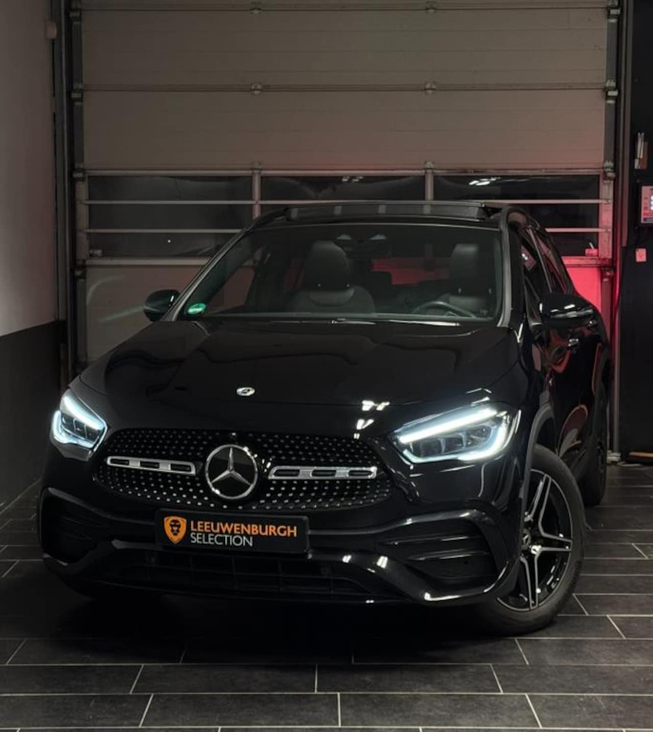 Mercedes-Benz GLA-Klasse - 250 e AMG Pano Memory 360 ACC Burmester - AutoWereld.nl