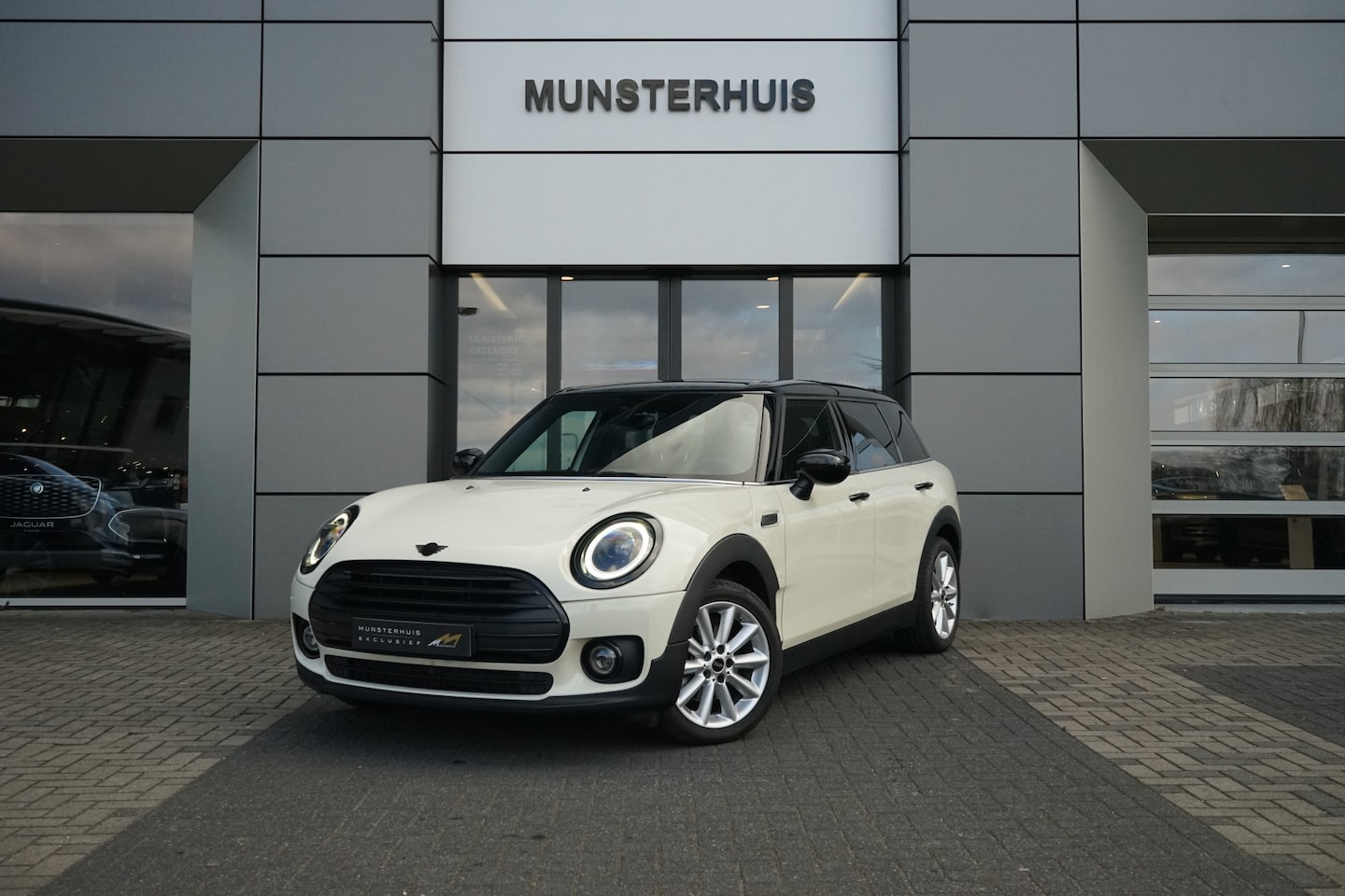 MINI Clubman - Mini 1.5 Cooper Classic | Keyless entry | Cruise control | - AutoWereld.nl