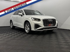 Audi Q2 - 35 TFSI S-line Airco, Parkeersensoren, Navi, Cruise control adaptief, Stoelverwarming, A s