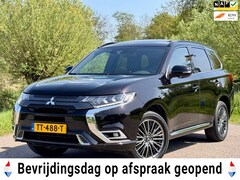 Mitsubishi Outlander - 2.4 PHEV S-Edition Leder/Clima/Trekhaak/Dealer Onderhouden/Schuifdak/NAP