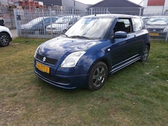 Suzuki Swift - 1.3 Cool