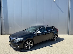 Volvo V40 - 1.6 D2 r desing