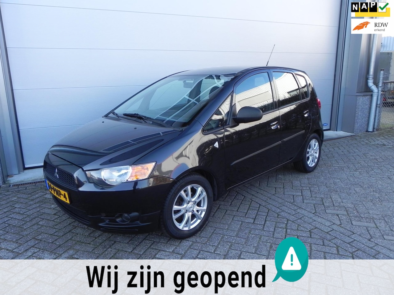 Mitsubishi Colt - 1.1 Edition One 2e eigenaar Airco Apk 04-03-2026 - AutoWereld.nl