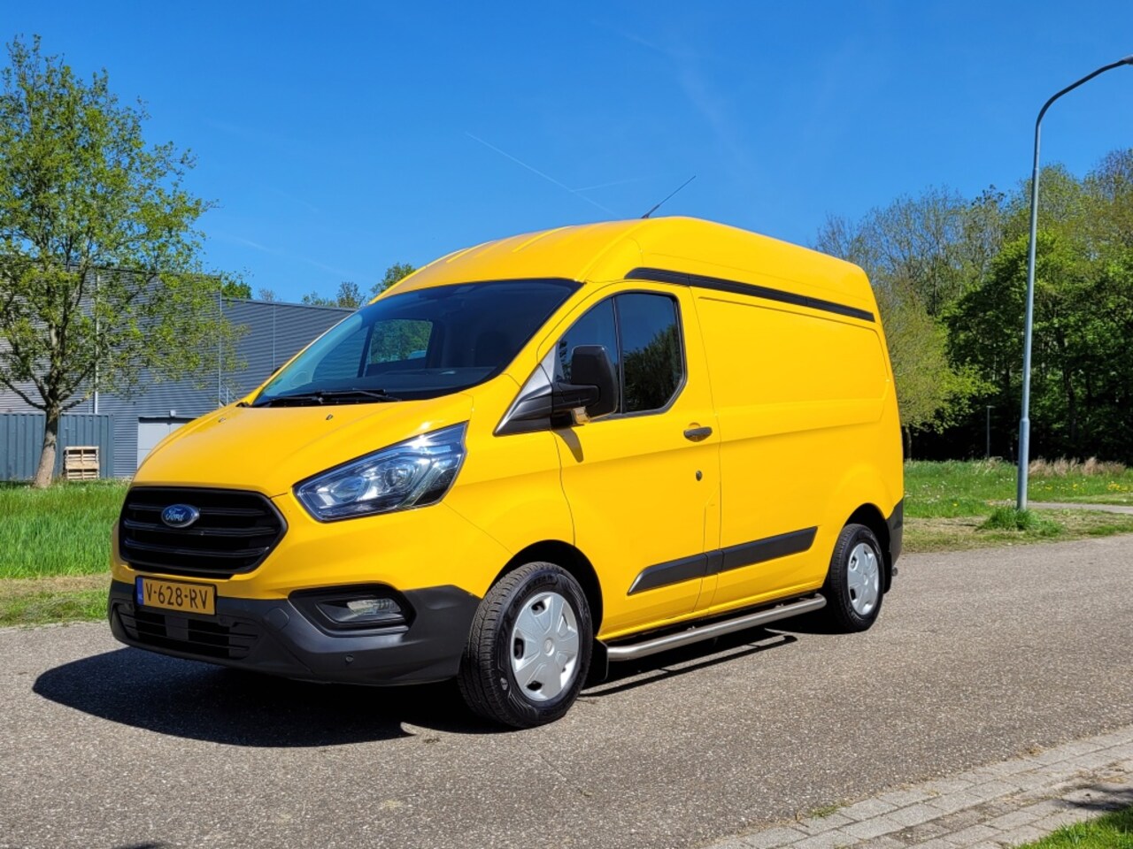 Ford Transit Custom - 280 2.0 TDCI L1H2 airco/cruise control - AutoWereld.nl