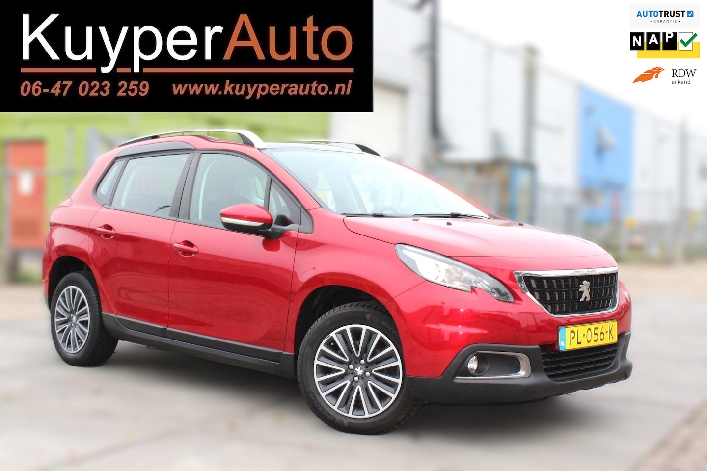 Peugeot 2008 - 1.2 PureTech Blue Lion NAP AUTOMAAT PANORAMA NAVI AIRCO CRUISE TREKHAAK ETC - AutoWereld.nl