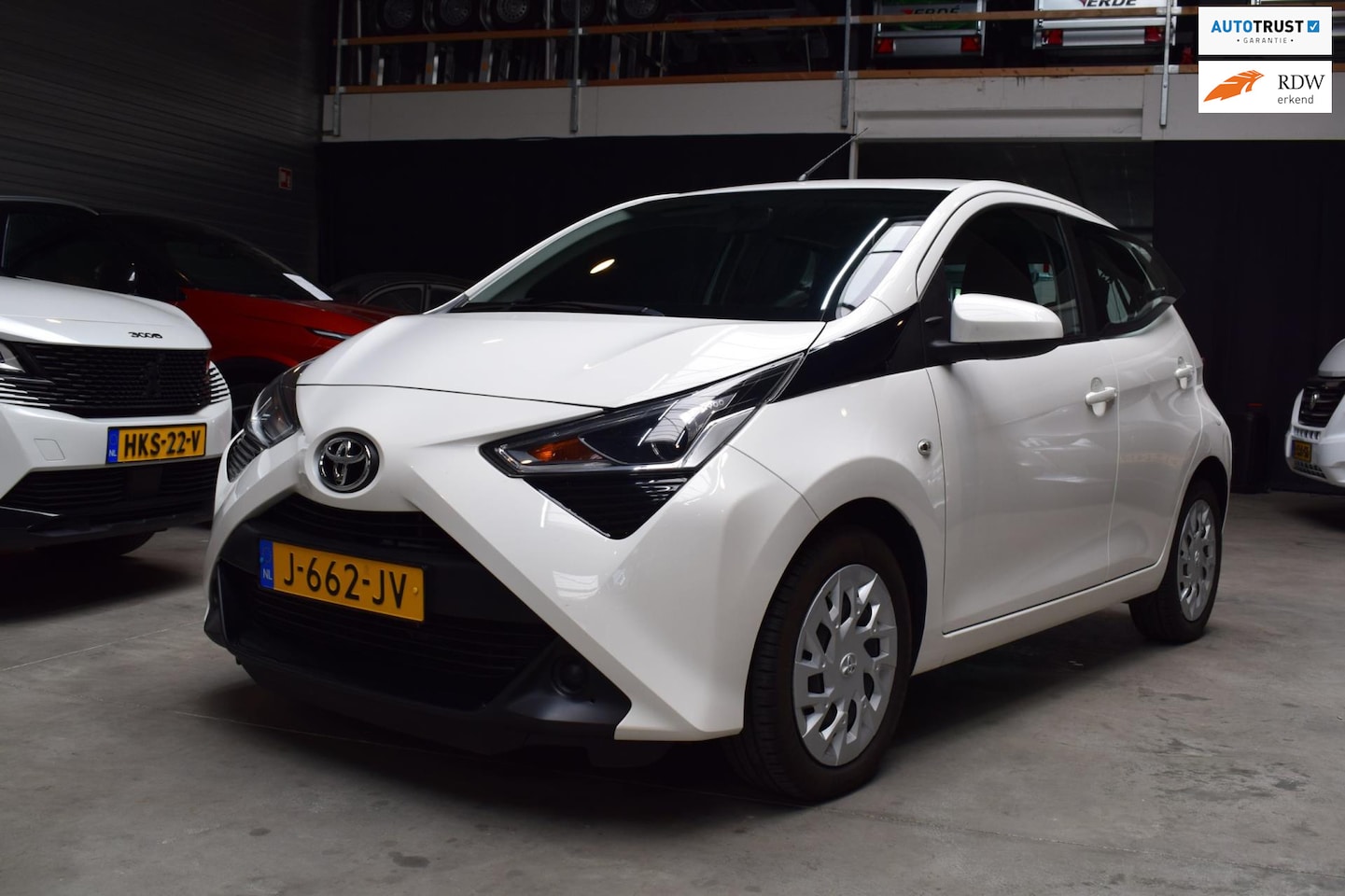 Toyota Aygo - 1.0 VVT-i x-play Carplay/camera/nap/garantie - AutoWereld.nl