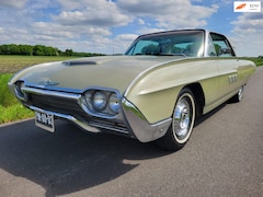 Ford Thunderbird - 390 V8 Oldtimer