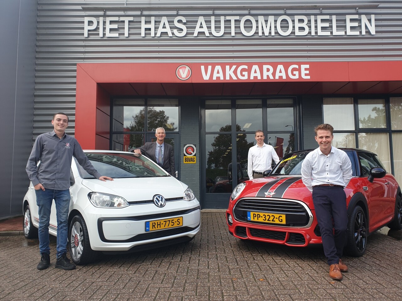Peugeot 2008 - 1.2 PureTech| 110-PK| Blue Executive| - AutoWereld.nl