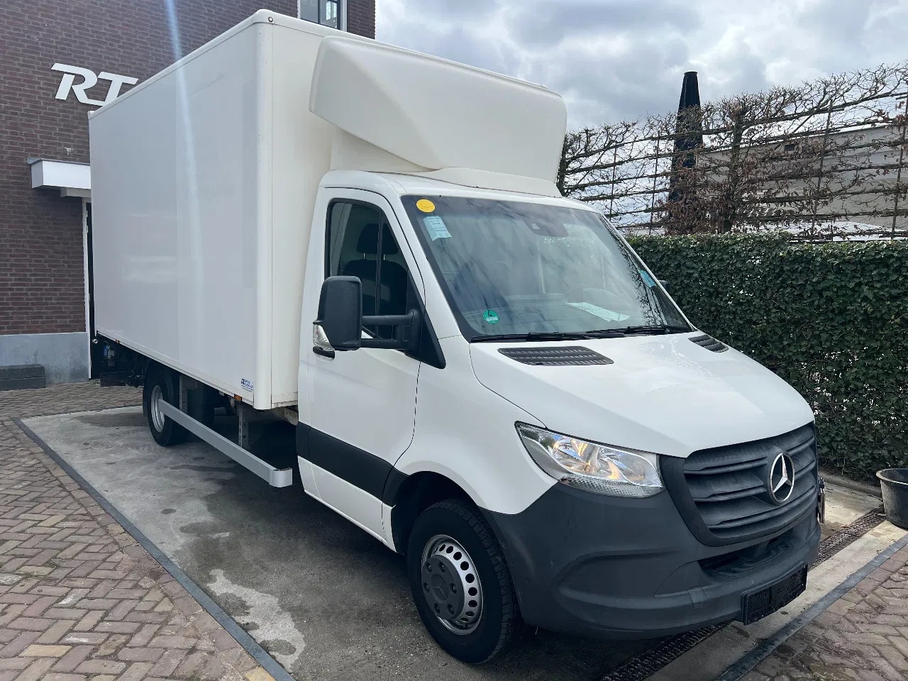 Mercedes-Benz Sprinter - 514 3500 KG N1 ! Koffer+Ladebordwand - AutoWereld.nl