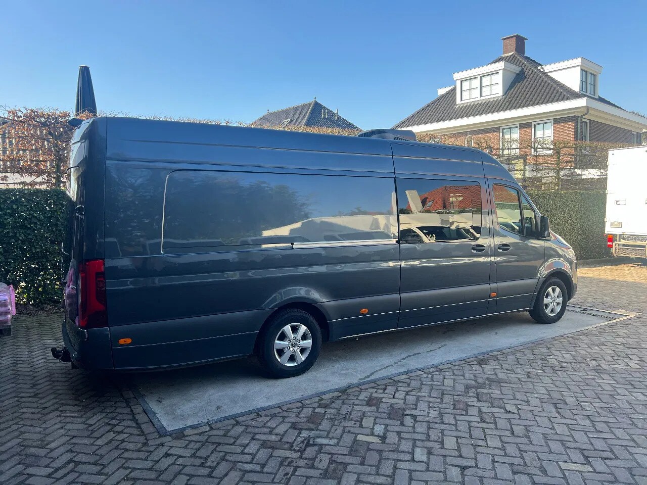 Mercedes-Benz Sprinter - 316 L4 H2 Cross kart motorsport Leder led navi mbux etc etc. - AutoWereld.nl