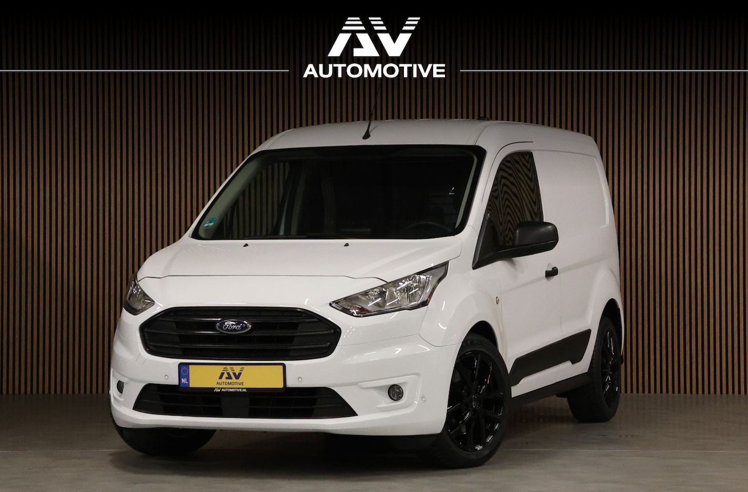 Ford Transit Connect - 1.5 EcoBlue | 3-Zitter | Navigatie | Camera | CarPlay | Cruise control | Trekhaak | Stoelv - AutoWereld.nl