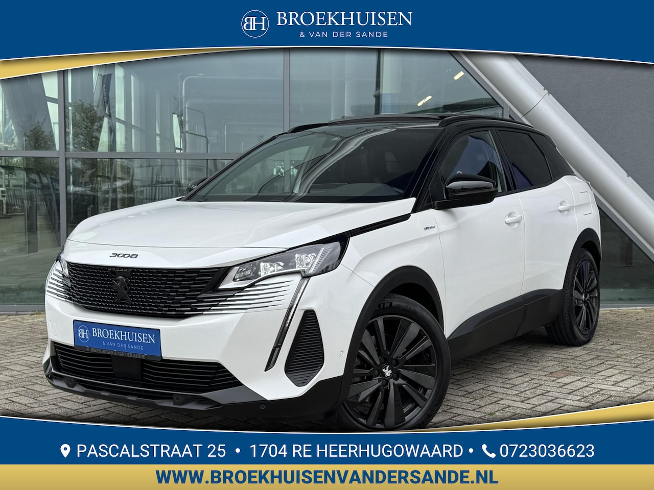 Peugeot 3008 - 1.6 Plug in HYbrid 225 GT Black Pack 225pk Panoramadak / Trekhaak / Camera - AutoWereld.nl