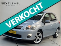 Toyota Auris - 1.8 Full Hybrid Executive Navi Camera HalfLeder