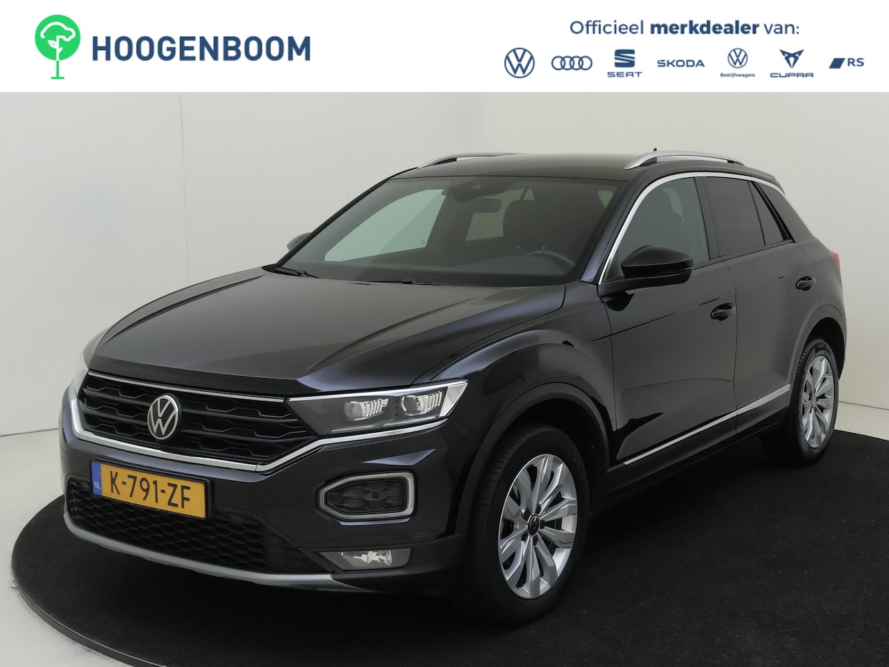 Volkswagen T-Roc - 1.5 TSI Sport | Achteruitrijcamera | Navigatie | Digital cockpit Pro | CarPlay | Elektrisc - AutoWereld.nl