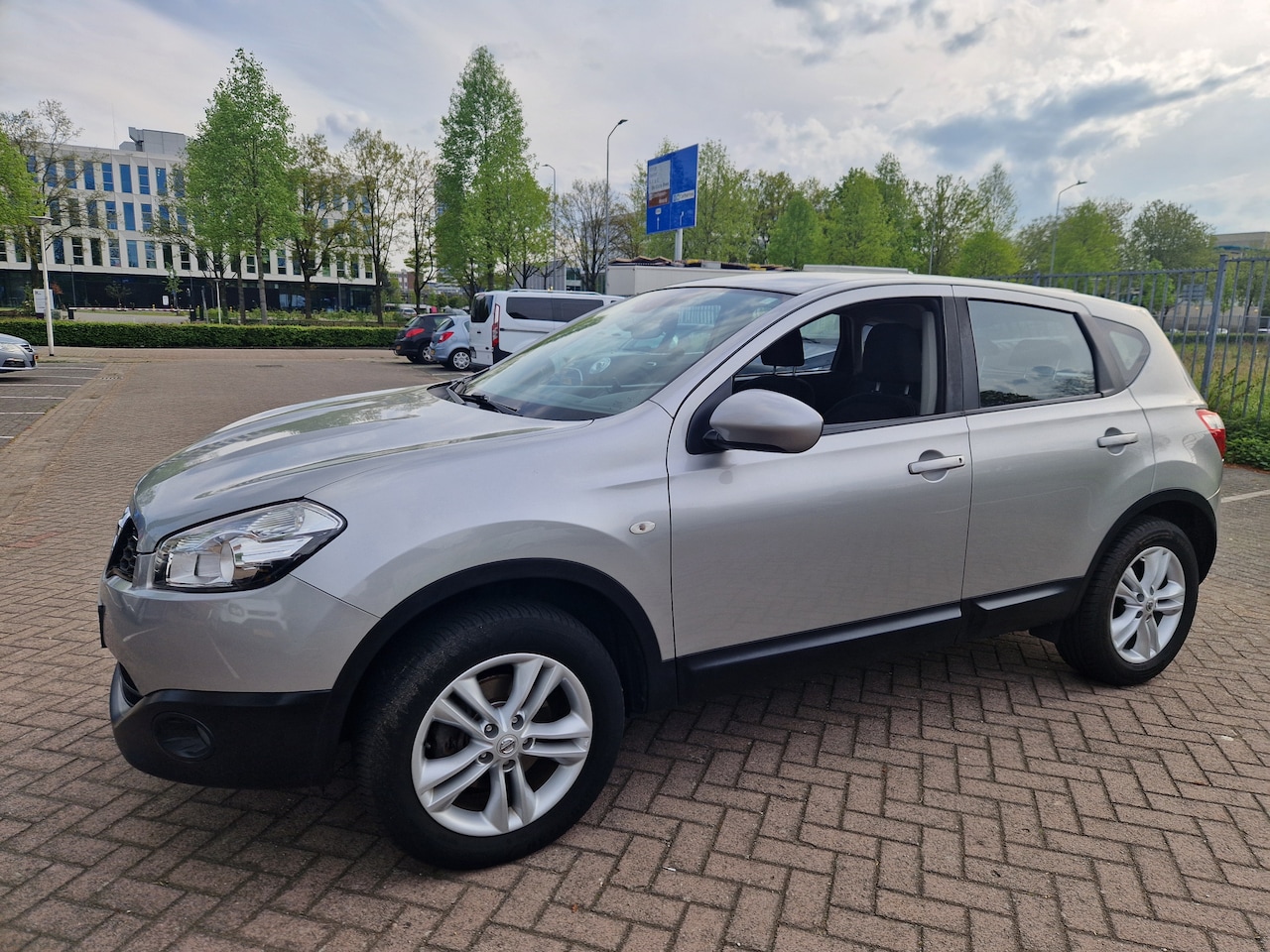 Nissan Qashqai - 2.0 Acenta - AutoWereld.nl