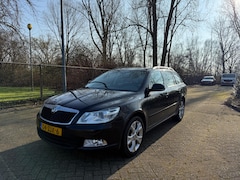 Skoda Octavia Combi - 1.2 TSI Elegance Business Line Cruise Airco PDC