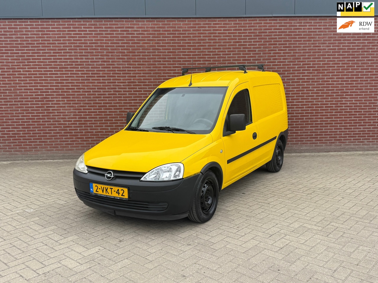 Opel Combo - 1.3 CDTi Base / Nap / Airco / Trekhaak / Parkeersensoren - AutoWereld.nl