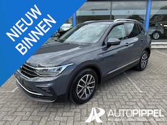 Volkswagen Tiguan - 1.5 TSI ACT Comfortline Business | Autom | Trekhaak | Navi | LED | Cruise Contr