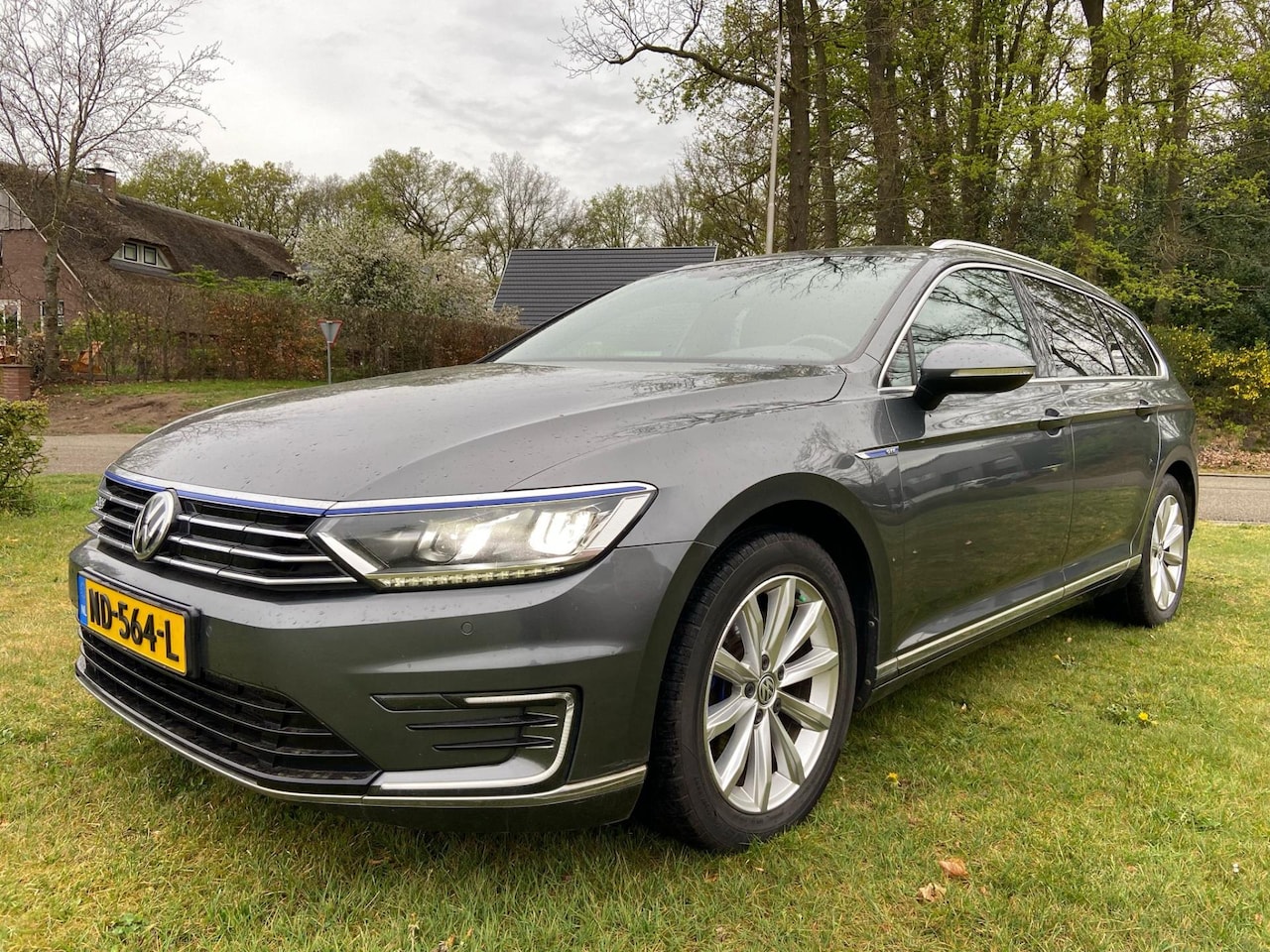 Volkswagen Passat Variant - 1.4 TSI GTE Connected Series 1.4 TSI GTE Connected Series, BJ`12-2016, trekhaak ! - AutoWereld.nl