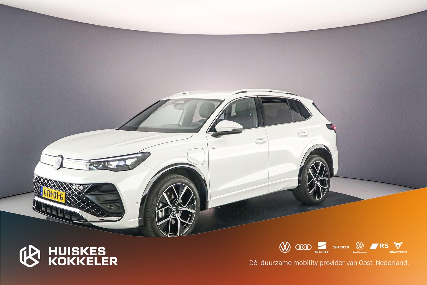 Volkswagen Tiguan - R-Line Edition 1.5 TSI eHybrid 272pk DSG Automaat Trekhaak, Adaptive cruise control, Elekt - AutoWereld.nl