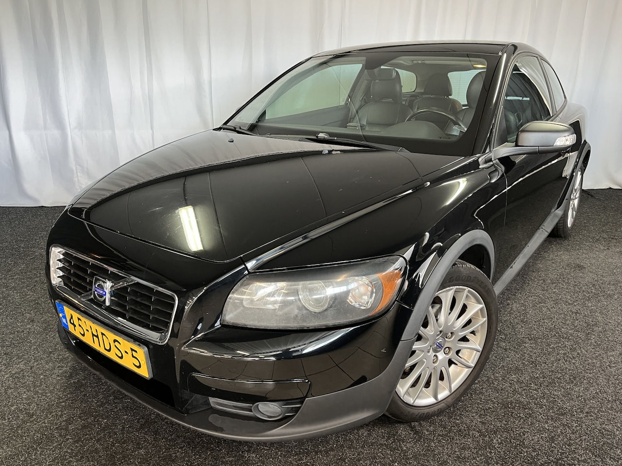 Volvo C30 - 1.8 Sport ECC/PDC/LMV/NAVI/CRUISE - AutoWereld.nl