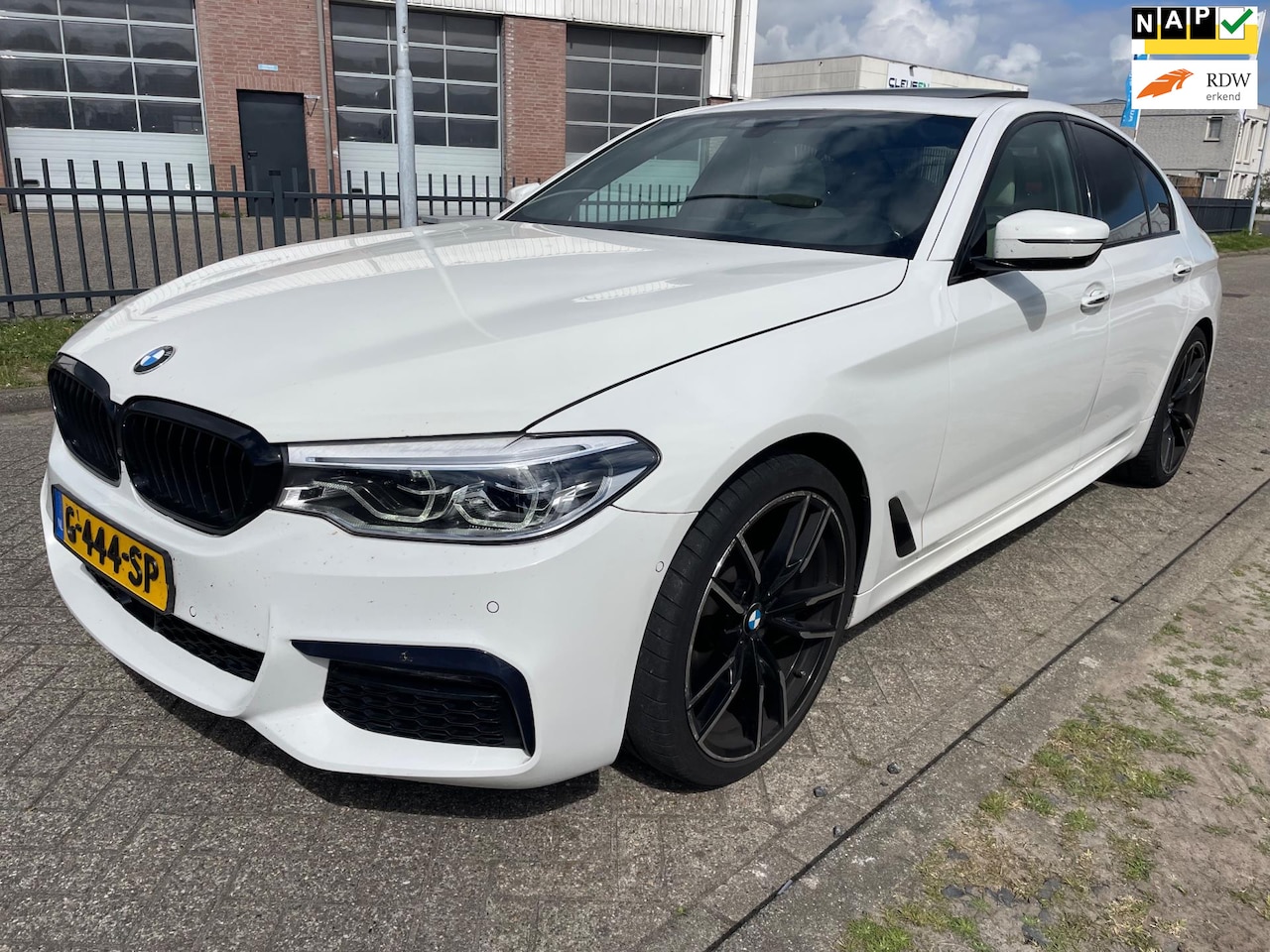 BMW 5-serie - 520d High Executive 520d High Executive,M sport - AutoWereld.nl
