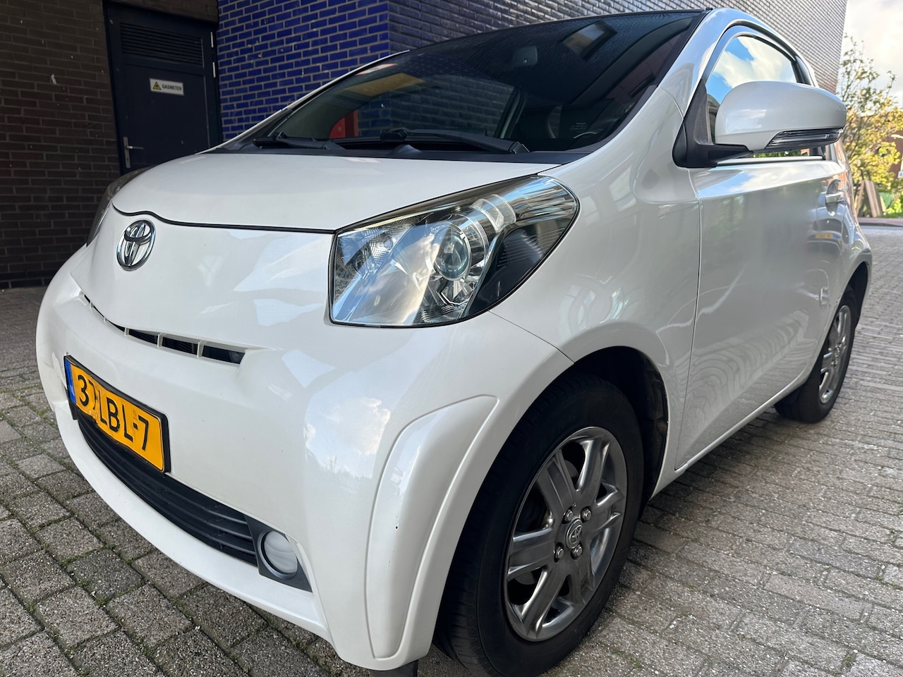 Toyota iQ - 1.3 Vol Optie Clima Keyless Push Start Nieuwe APK en Beurt - AutoWereld.nl