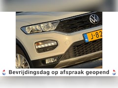 Volkswagen T-Roc - 1.5 TSI Style Business Automaat - White Silver - Supercompleet