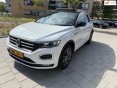 Volkswagen T-Roc - 1.5 TSI R-Line | PANO | DSG | FULL OPTIONS
