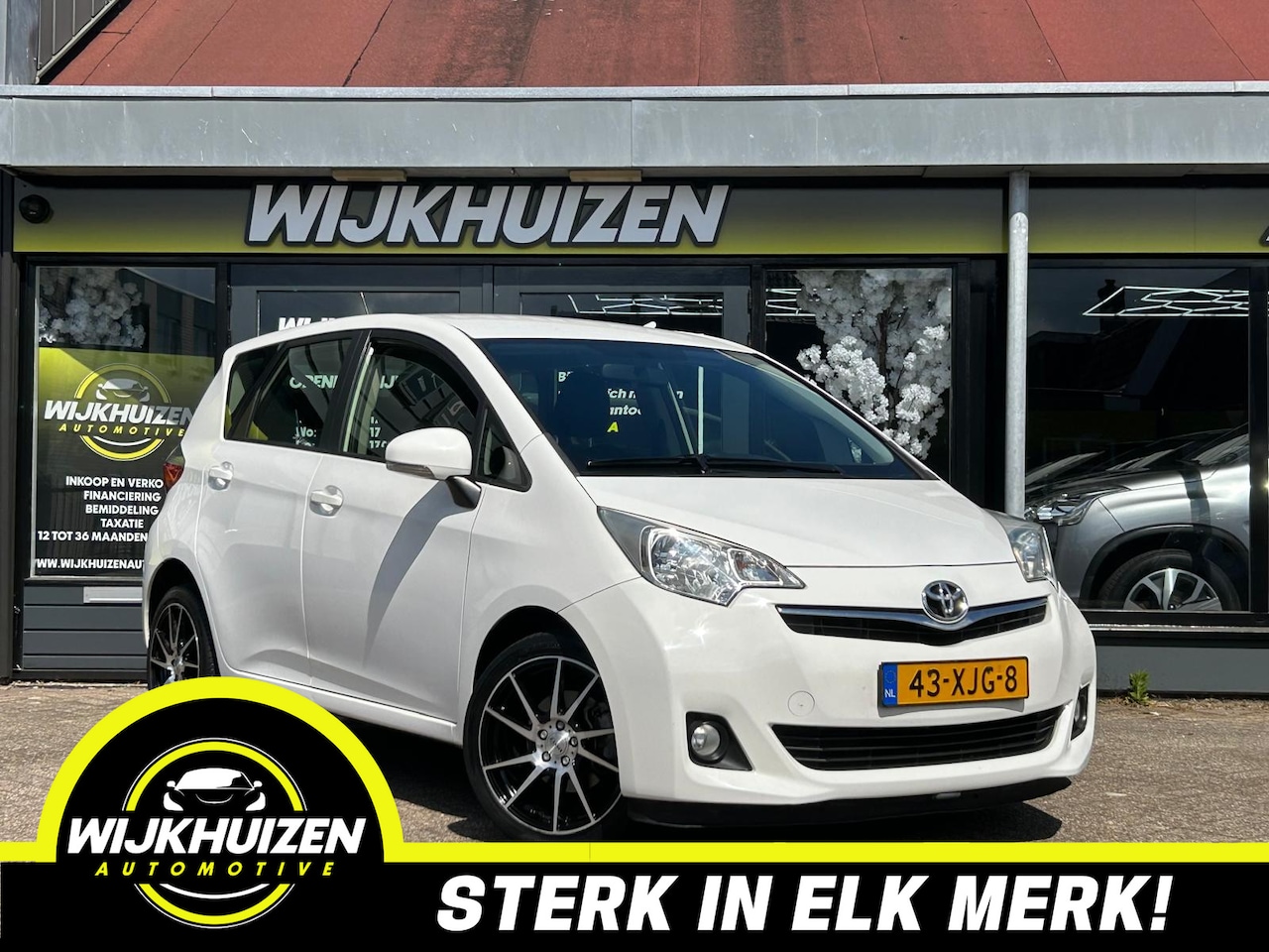 Toyota Verso S - 1.3 VVT-i Aspiration Automaat met Navigatie !!! Camera !!! 17 Inch !!! - AutoWereld.nl