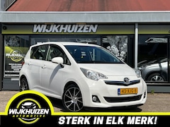 Toyota Verso S - 1.3 VVT-i Aspiration Automaat met Navigatie Camera 17 Inch