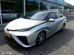 Toyota Mirai - Fuel-Cell