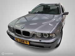 BMW 5-serie Touring - 523i E39/Automaat/Zeer netjes/Youngtimer