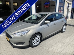 Ford Focus - 1.0 Trend NAVI/AIRCO/CRUISE/NL AUTO/NW APK