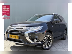 Mitsubishi Outlander - BWJ 2016 | 2.0 PHEV 203PK instyle | LEER | CAMERA | CLIMA | NAVI | STOELVERW | 18'' LMV |