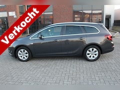 Opel Astra Sports Tourer - 1.4 Turbo Clima-Cruise-Navi-Bluetooth-Trekhaak 12 Maanden Bovag Garantie