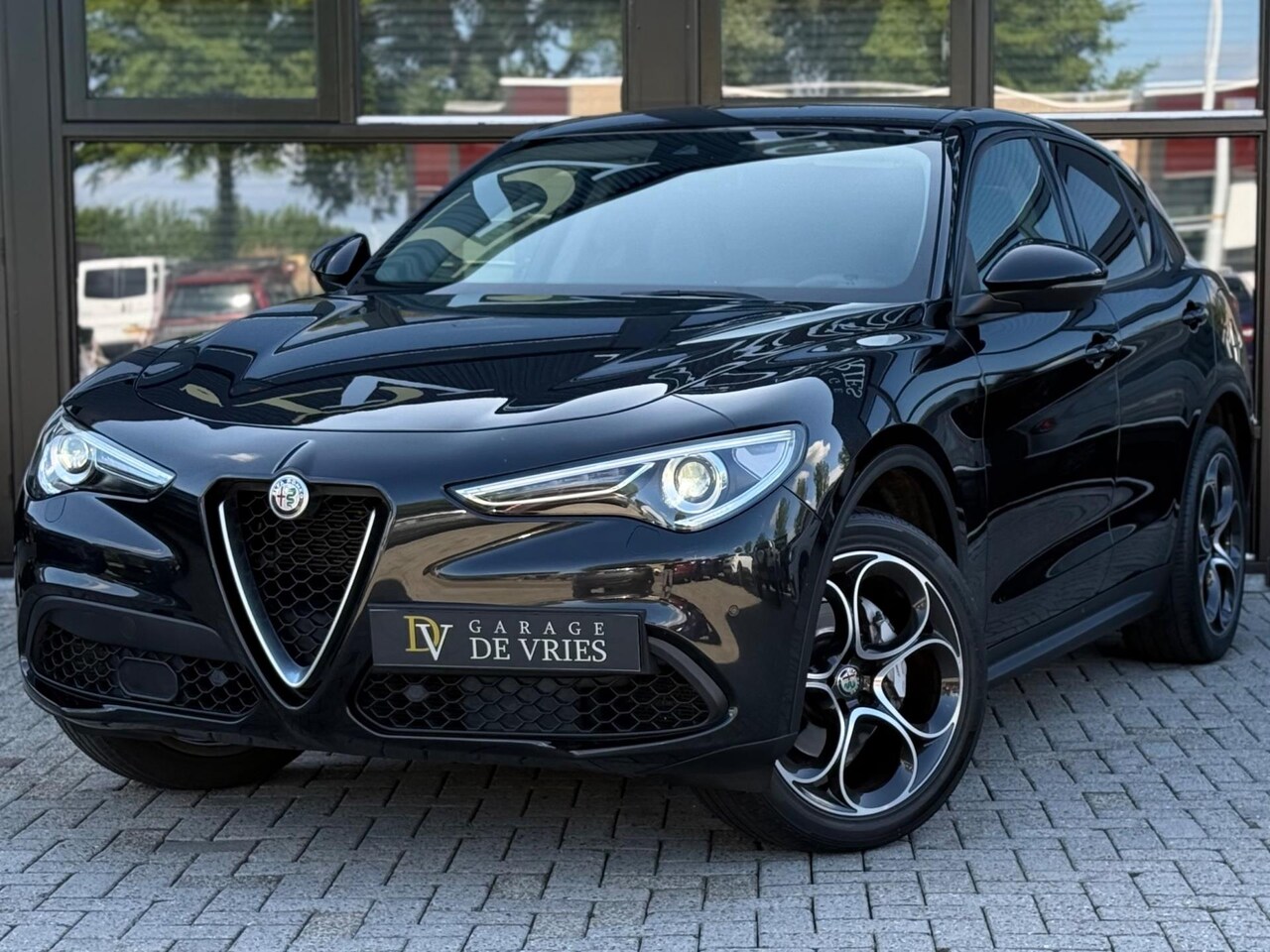 Alfa Romeo Stelvio - 2.0 T 280pk AWD Q4 Veloce 2300kg Trekgewicht Garantie - AutoWereld.nl