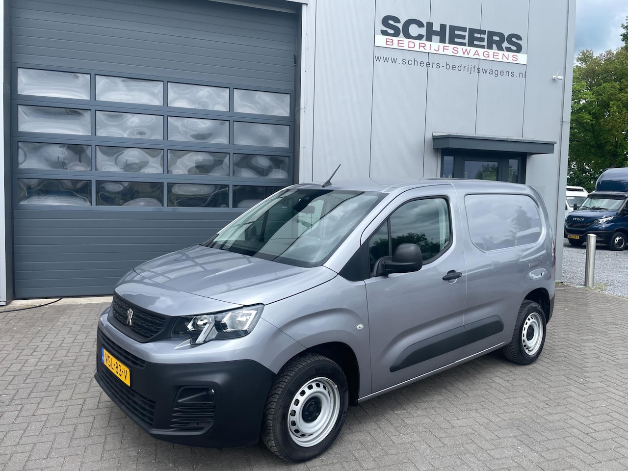 Peugeot Partner - 1.5 BlueHDi 100PK Airco | Navigatie |3-zits - AutoWereld.nl