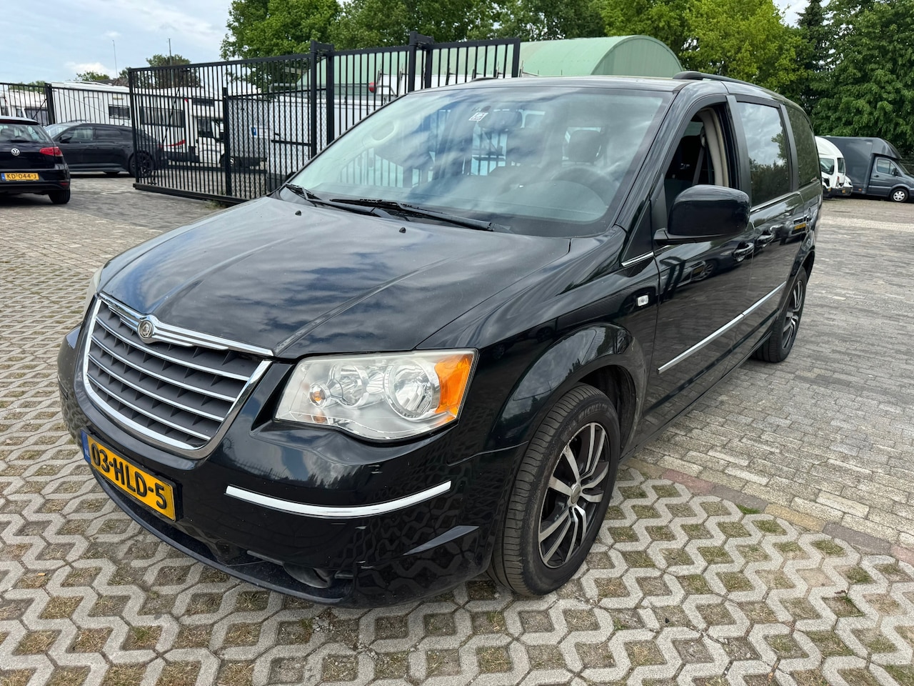 Chrysler Grand Voyager - 2.8 CRD Touring 2.8 CRD Touring - AutoWereld.nl