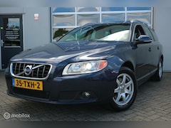 Volvo V70 - 1.6 T4 Limited Edition AUTOMAAT/LEDER/TREKHAAK/NAP