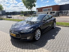 Tesla Model S - 85 Pano Free Super Charge 7persoos