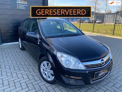 Opel Astra - 1.4 Executiv Clima Leer StoelVer Pano