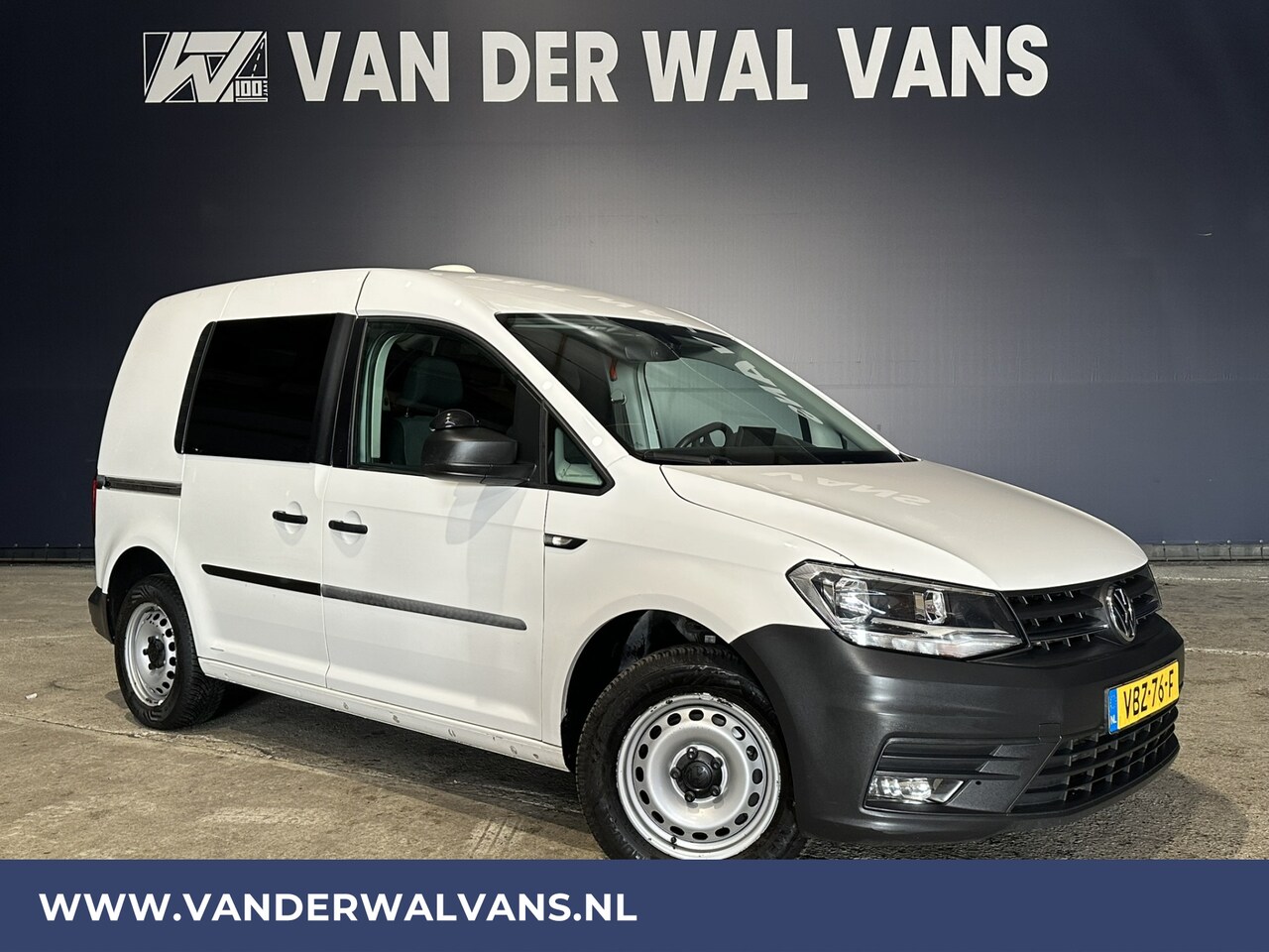 Volkswagen Caddy - 2.0 TDI L1H1 Euro6 Airco | Camera | Cruisecontrol | Trekhaak | Parkeersensoren - AutoWereld.nl