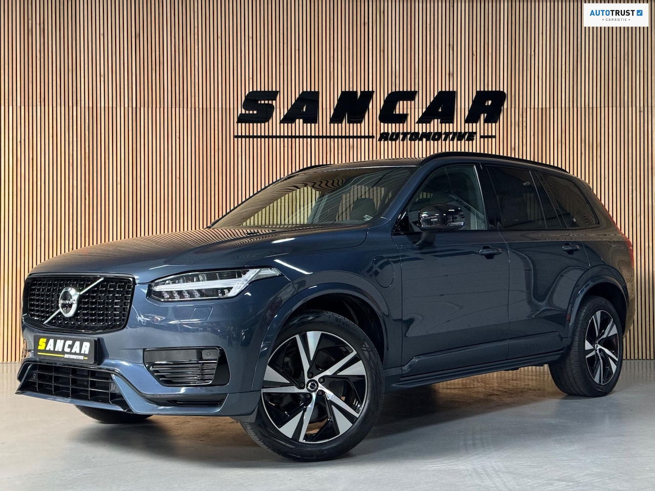Volvo XC90 - 2.0 T8 Twin Engine AWD R-Design Plus Dark LONGRANGE|LUCHTVERING|TREKHAAK|MASSAGE|STOEL VEN - AutoWereld.nl
