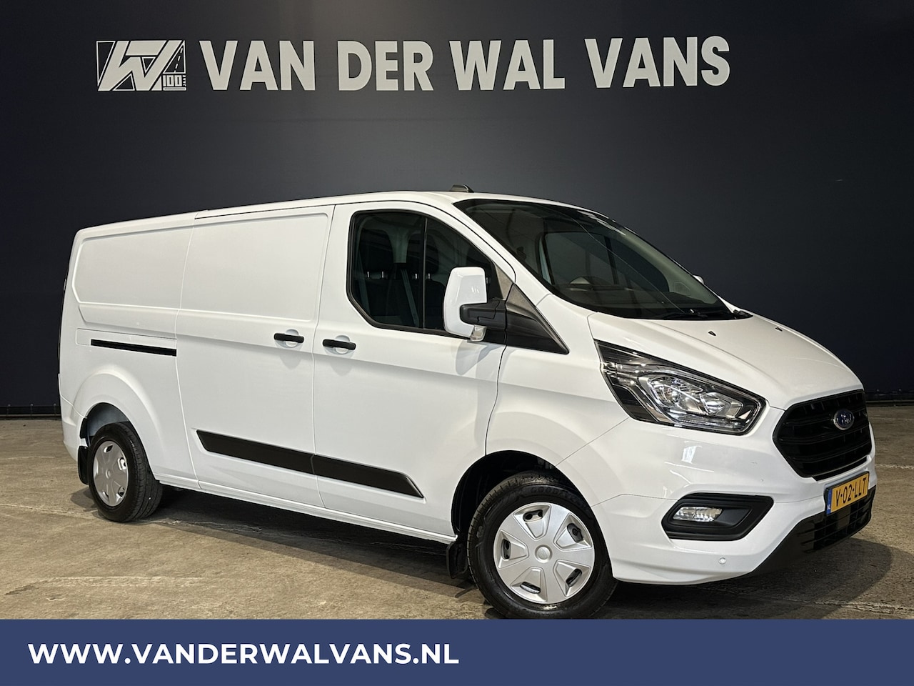 Ford Transit Custom - 2.0 TDCI 131pk L2H1 Euro6 Airco | Cruisecontrol | LED | Verwarmde voorruit | Parkeersensor - AutoWereld.nl